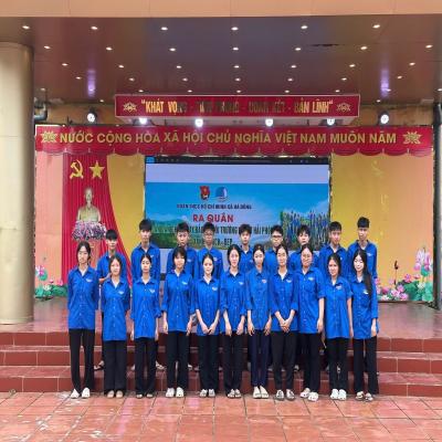 TUỔI TRẺ HÀ ĐÔNG TRỒNG CÂY CHUNG TAY XÂY DỰNG CẢNH QUAN XANH – SẠCH – ĐẸP